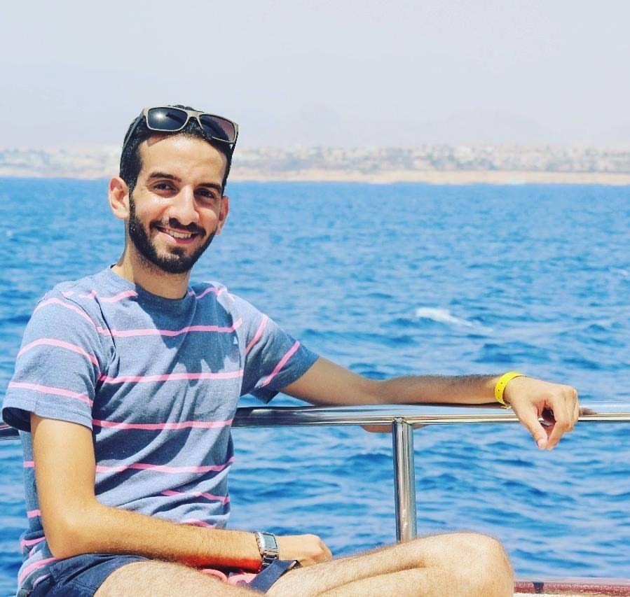 «المبادرة»: معاذ الشرقاوي قد يواجه عقوبات توازي «المؤبد» في 3 قضايا بتهم مكررة
