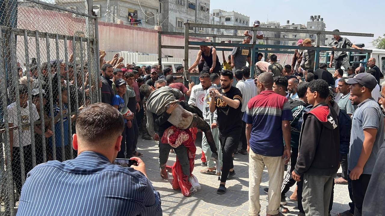 Israel kills 31 aid seekers, injures 200 in mass shooting at Rafah distribution point