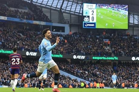 عمر مرموش يقود مانشستر سيتي لفوز ثمين على نيوكاسل