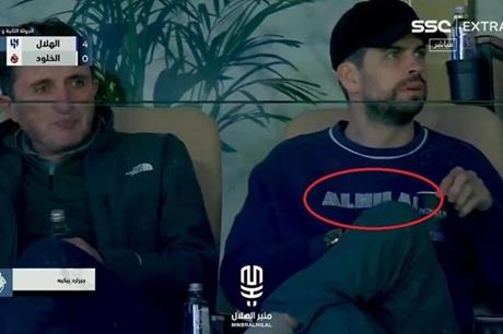 الهلال يكتسح الخلود أمام أنظار بيكيه