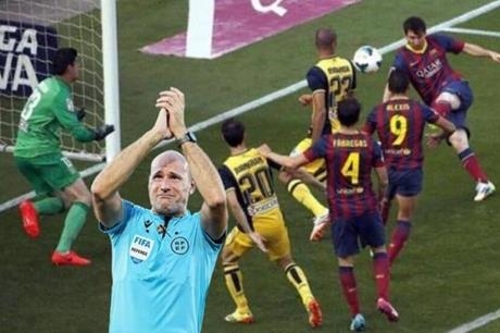 لاهوز يعترف بقرار ألغى هدف ميسي حرم برشلونة من لقب