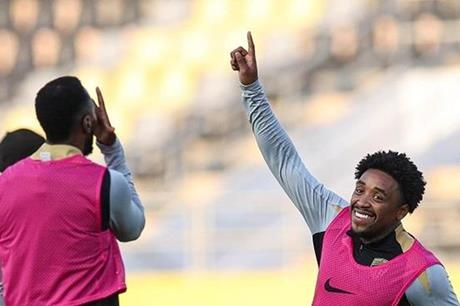 مفصل القدم يُبعد بيرجوين عن الاتحاد شهرًا