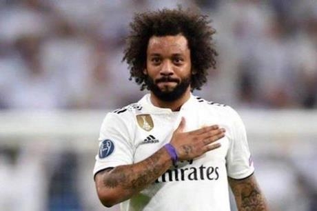 مارسيلو يرفض المقارنة مع كارلوس ويكشف سره المثير مع ريال مدريد!