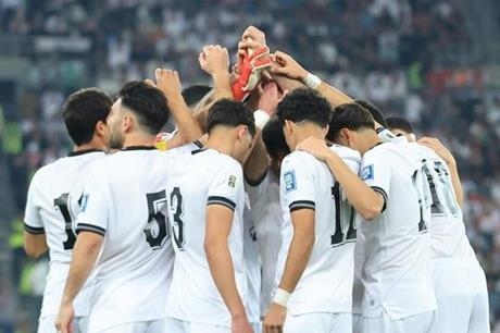 شاهد.. منتخب العراق يقع في خطأ إداري غريب