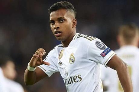رودريجو يعيد ذكرى عمرها 19 عاما لديربي مدريد