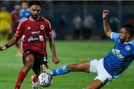 صافرة هولندية تضبط مباراة الأهلي وبيراميدز
