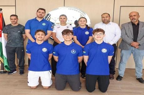مشاركة أردنية في بطولة كأس العالم لسباحة الزعانف