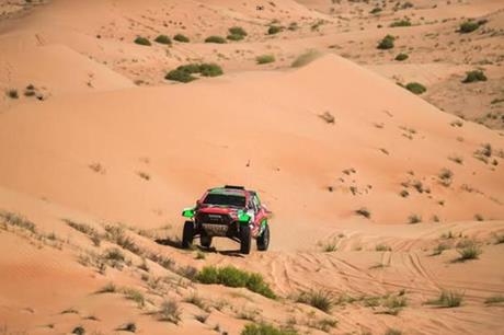 سائق الراليات السعودي يزيد الراجحي يكشف تفاصيل حادثه في الأردن