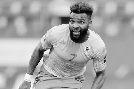 وفاة لاعب الشباب السعودي السابق آرون بوبيندزا في حادث مأساوي بالصين