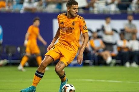 سيبايوس يعتذر لجمهور ريال مدريد بعد الوداع الأوروبي
