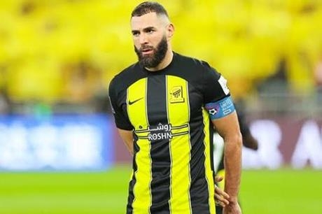 بنزيما وديابي يقودان تشكيلة الاتحاد ضد الفتح