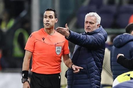 مورينيو يقترب من الظهور في مونديال 2026.. ولكن ليس مع البرازيل!