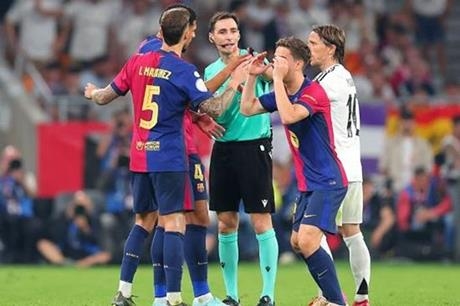 خبير تحكيمي: برشلونة حُرم من ركلة جزاء صحيحة أمام ريال مدريد