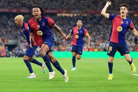 إريك جارسيا يكشف سبب فوز برشلونة رغم تأخره أمام ريال مدريد