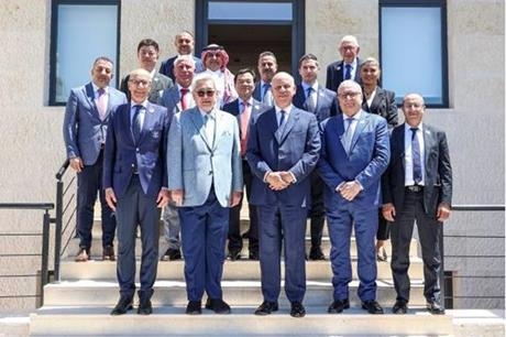 الأمير فيصل يستقبل وفد مهرجان "الأمل والأحلام"