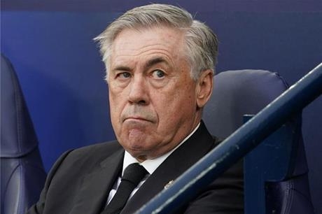 حسم مستقبل أنشيلوتي مع ريال مدريد بعد الفضحية الأوروبية أمام أرسنال