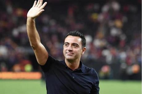 تشافي يتابع الدوري الهندي استعداداً لوظيفته الجديدة