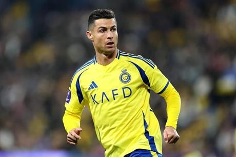 خسر 14 لقباً مع النصر.. أرقام كارثية تحاصر كريستيانو