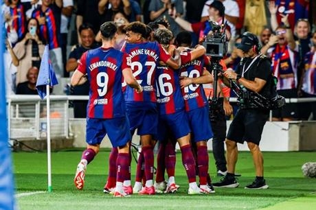 الكشف عن حكم مباراة برشلونة ضد بلد الوليد بالدوري
