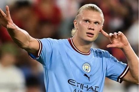 هالاند "يجلد" لاعبي مانشستر سيتي