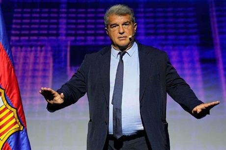 لابورتا: يامال عبقري.. وما فعله فليك مع نجم برشلونة مذهل