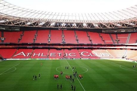 مانشستر يونايتد يعلن قائمته لنهائي الدوري الأوروبي