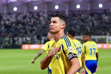 عاجل : مفاجأة.. الهلال يتوصل إلى اتفاق نهائي مع رونالدو!
