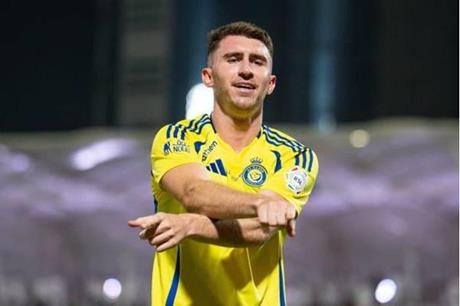 النصر يحاول إقناع لابورت بالتنازل عن مستحقاته