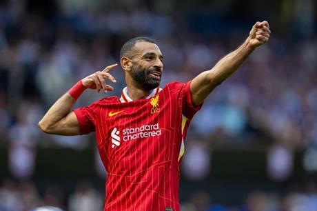 لاعب ليفربول: عذراً صلاح.. أنت لا تستحق الجائزة