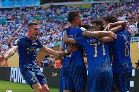الإصابة تحرم لاعبًا عربيًا من مباراة الهلال وباتشوكا