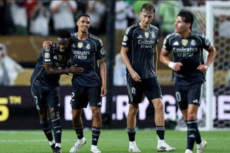 بعد التألق في مونديال الأندية – 4 عروض مغرية لمهاجم ريال مدريد