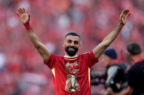 لاعب ليفربول الجديد يصدم محمد صلاح