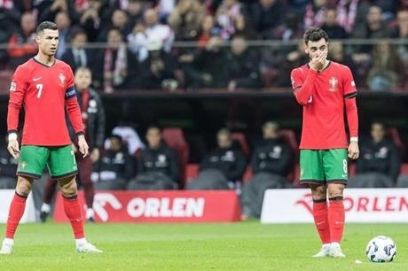 فيرنانديز يرد بقوة على صحفي أرجنتيني حول دور رونالدو في منتخب البرتغال