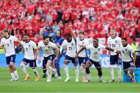 استبعاد مهاجم منتخب إنجلترا قبل مواجهة تصفيات كأس العالم للإصابة