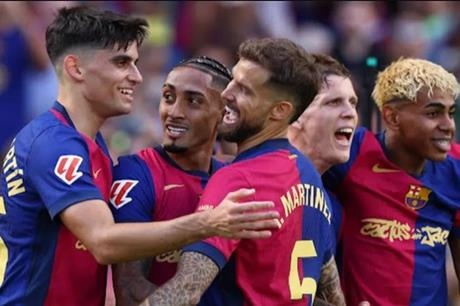 نجم ريال مدريد يحل أزمة صفقة برشلونة المنتظرة .. "تحرك غير متوقع"