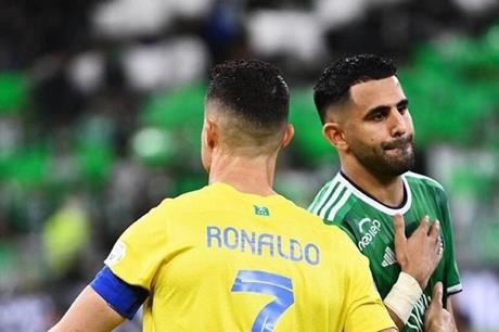 رياض محرز حول الدوري السعودي: لا أتفق مع رونالدو