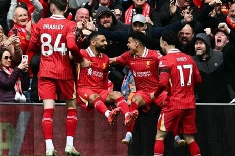 هدف ليفربول يحدد شرط التجديد مع ناديه