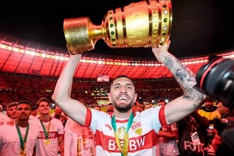النصر يقود مفاوضات سرية لضم نجم الدوري الألماني .. "صخرة شتوتجارت"
