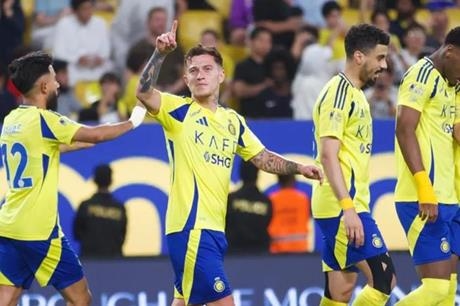 النصر يفقد "السلاح السري" قبل صدام الاتحاد في السوبر .. ورطة خيسوس