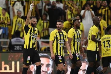 فنربخشة التركي يهدد الاتحاد بموسم صفري .. مورينيو السبب