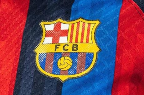 ما هي قاعدة 1/1 في الليجا والتي تحرم برشلونة من الصفقات؟