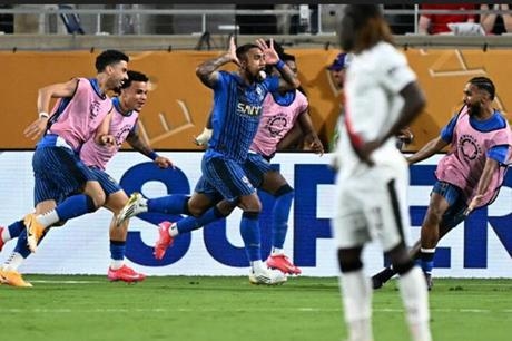 الهلال يسعى لدخول قائمة أفضل 10 أندية في العالم
