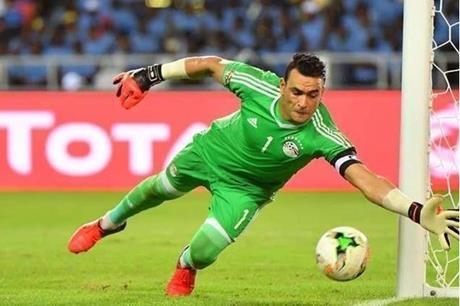 الحضري: بونو أحد أفضل 3 حراس في العالم
