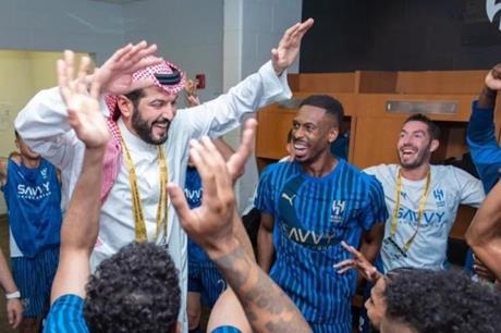 جبهة الهلال اليسرى بعد هيرنانديز أغلى من 8 أندية في دوري روشن .. "300 مليون ريال"