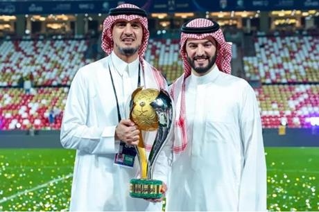 تحرك مفاجئ يعيد صانع أمجاد الهلال.. "بشرى سارة لمدرج الهلال"
