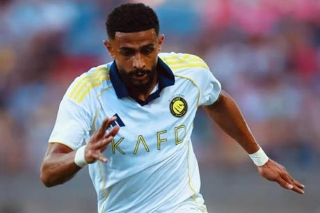 النصر يحسم موقفه من بيع العمري .. القصة الكاملة