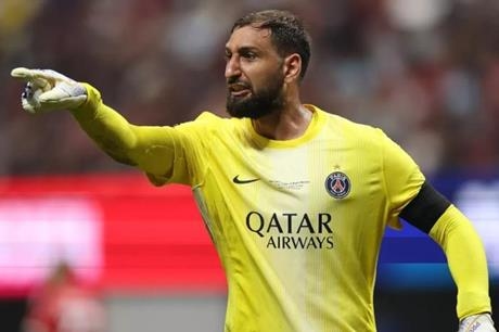 تفاصيل جديدة فى تفاوض مانشستر سيتى مع "القفاز" الإيطالى