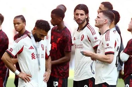نجم الأهلي السابق يوجه ضربة قوية لمحمد صلاح