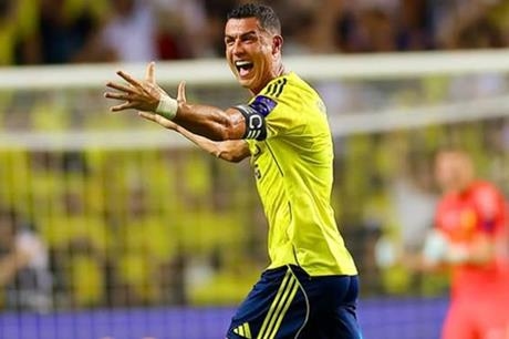 رونالدو يعلق بكلمتين على تأهل النصر إلى نهائي كاس السوبر السعودي