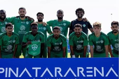 الأهلي يتلقى ضربة موجعة قبل مباراة القادسية.. إصابة مفاجئة لنجم الفريق!